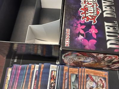 Konami Yu-Gi-Oh! 9-Pocket Duelist Portfolio + Ash Blossom Sleeves and Deck Devastator cib. Lot