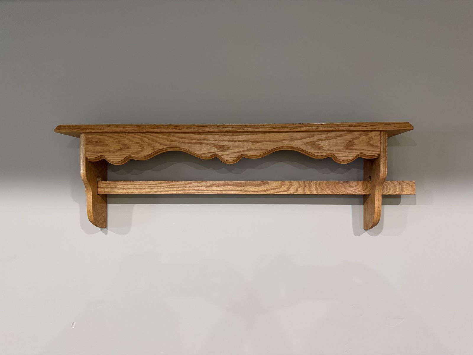 Wooden Quilt Hanger With Shelf