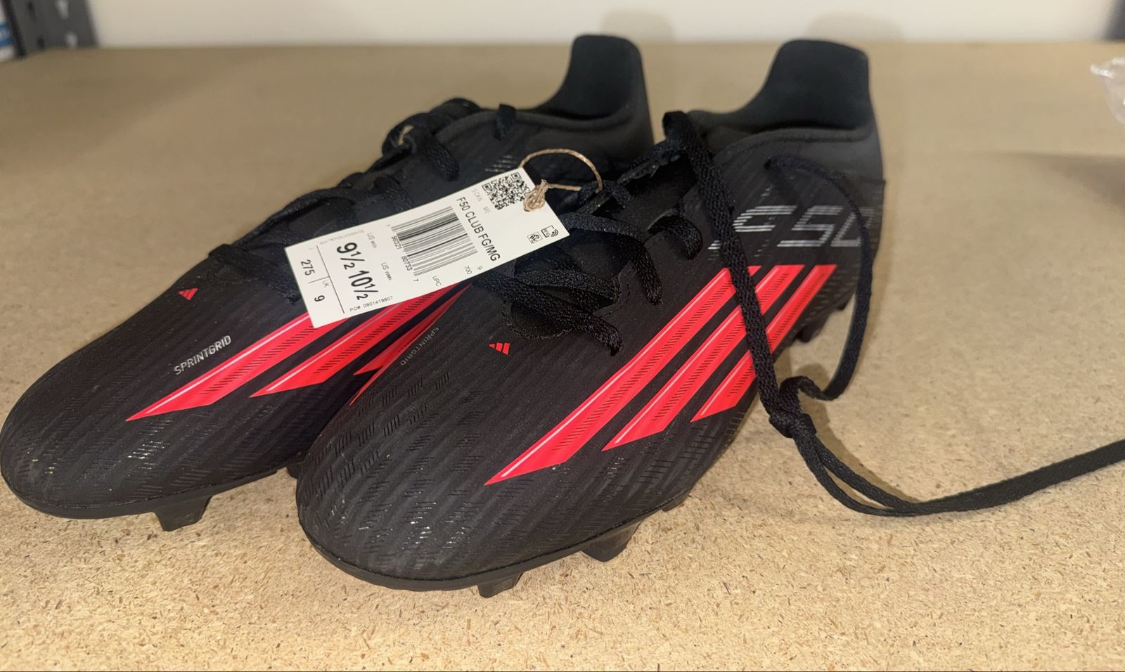 Adidas Men’s 9 1/2 F50 Club FG/MG Soccer Cleats