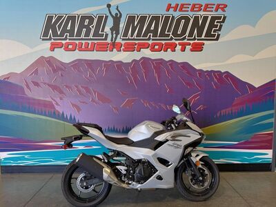 2025 Kawasaki Ninja® 500