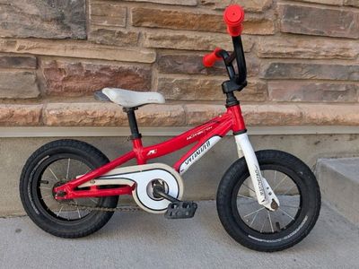 Specialized Hotrock 12. New grips