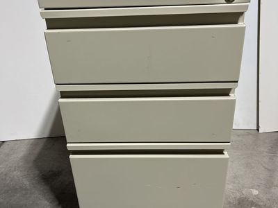 Filing Cabinet/Organizer: 3 Drawer, Beige, Metal