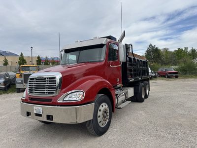2007 Freightliner Columbia 120 Dump Truck - CAT C13 450HP, 10-Speed Manual, 15ft Bed