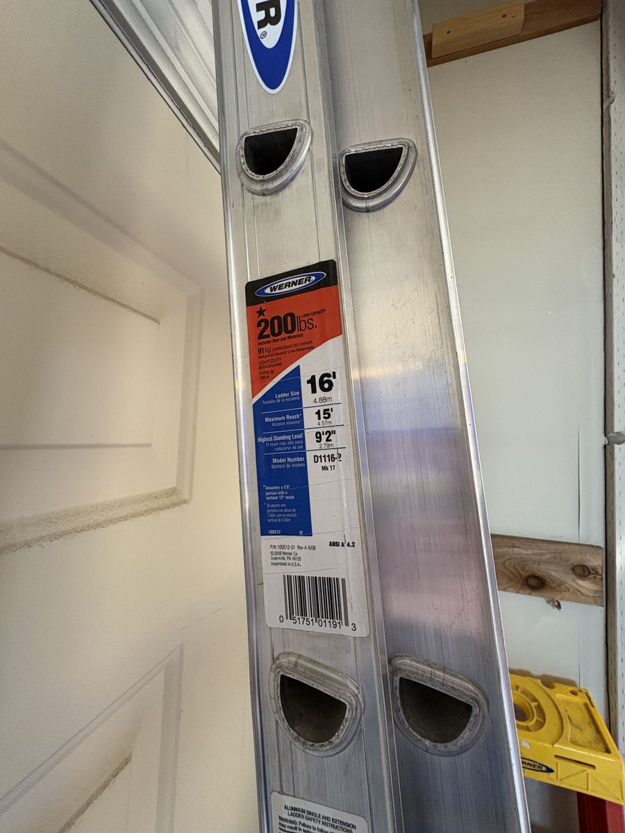 Werner 16 ft Aluminum Extension Ladder type III $300 cash/venmo in Draper