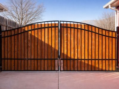 14’ Iron Driveway Gate – Santaquin, UT