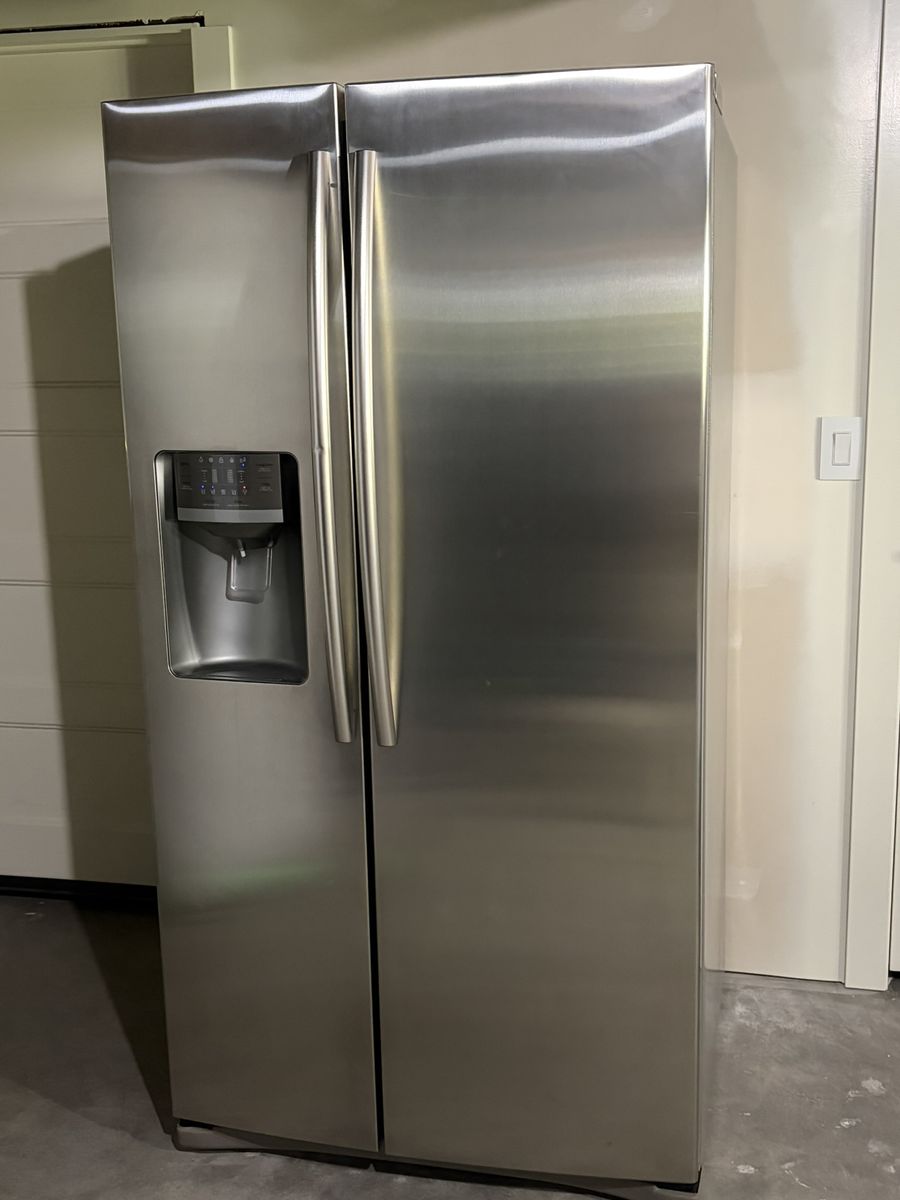 Samsung Side-by-Side Refrigerator — 25.6 cu. ft. | Stainless Steel