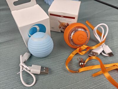 Interactive & Automatic Self-Rotating Self-Rolling Smart Cat Ball Toy