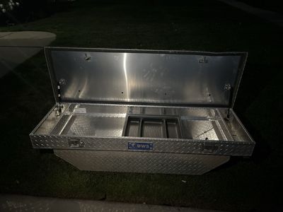 UWS Crossover Truck Tool Box, Diamond Plate Aluminum, Weather Resistant, Secure Storage