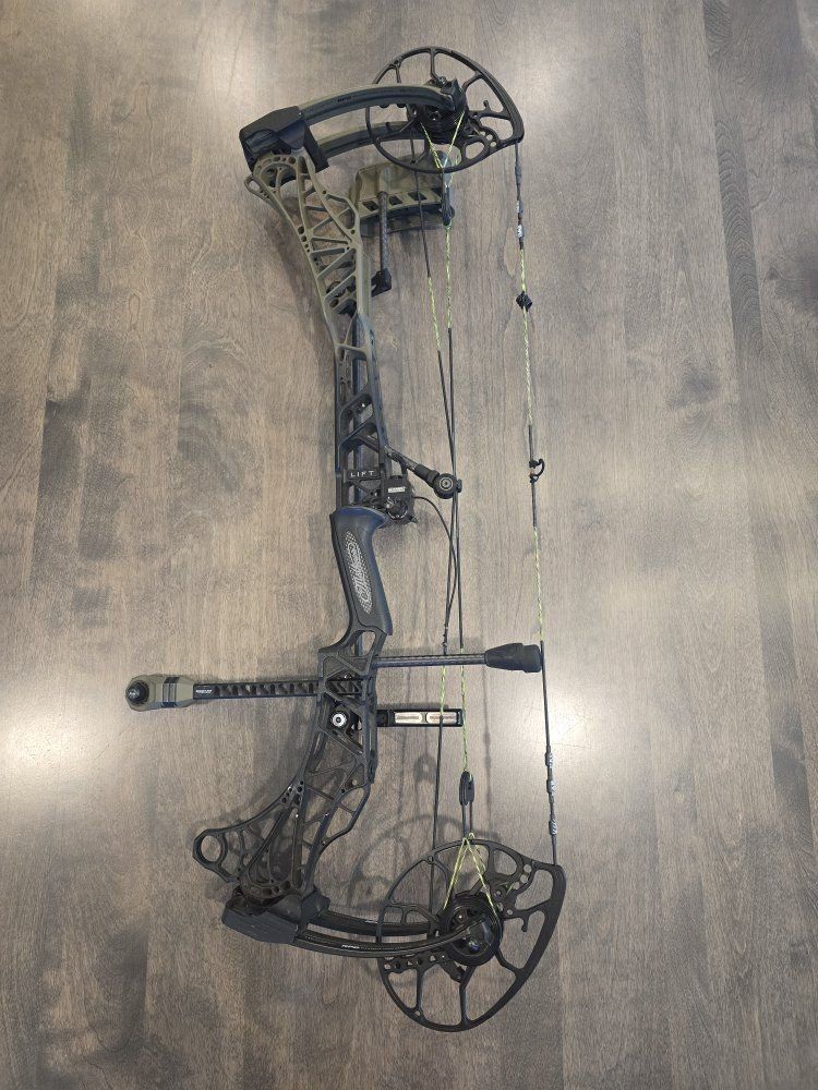 Mathews Lift Compound Bow