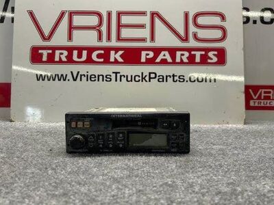 351017C2 CD PLAYER