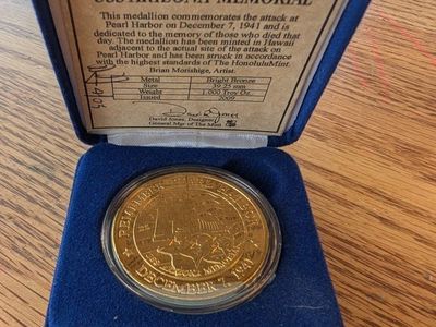 Excellent Condition Remember Pearl Harbor Medalion