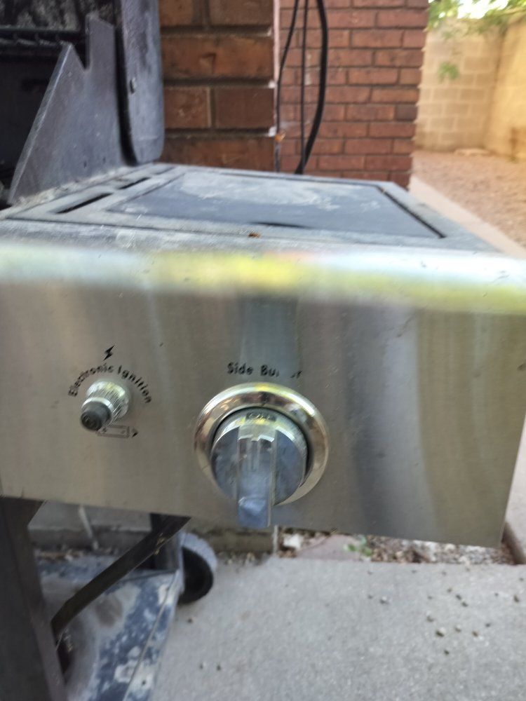 Main image 4