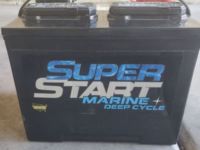 Battery Deep Cycle Marine 690A 550CCA AND Battery Box
