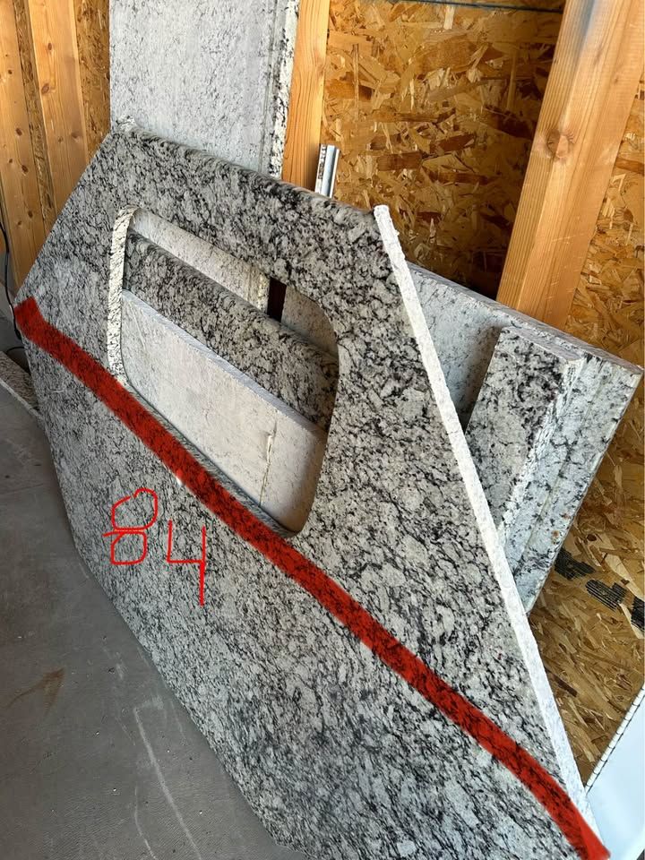 Main image 5