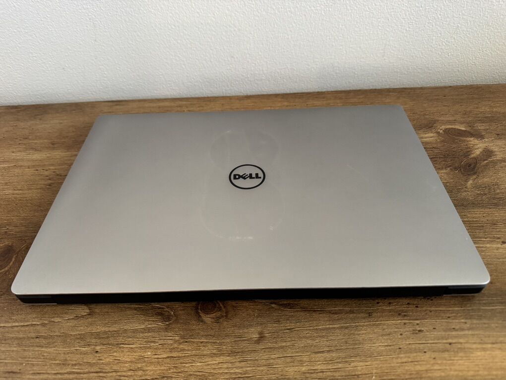 Dell XPS 15 9560