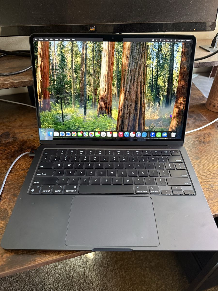Apple Macbook Air M2 2022 Midnight