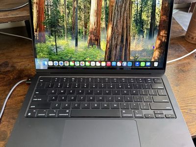 Apple Macbook Air M2 2022 Midnight