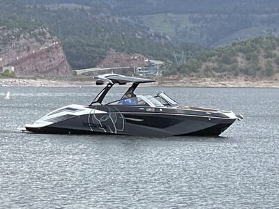 2023 Scarab 285 ID Wake Boat 600 HP