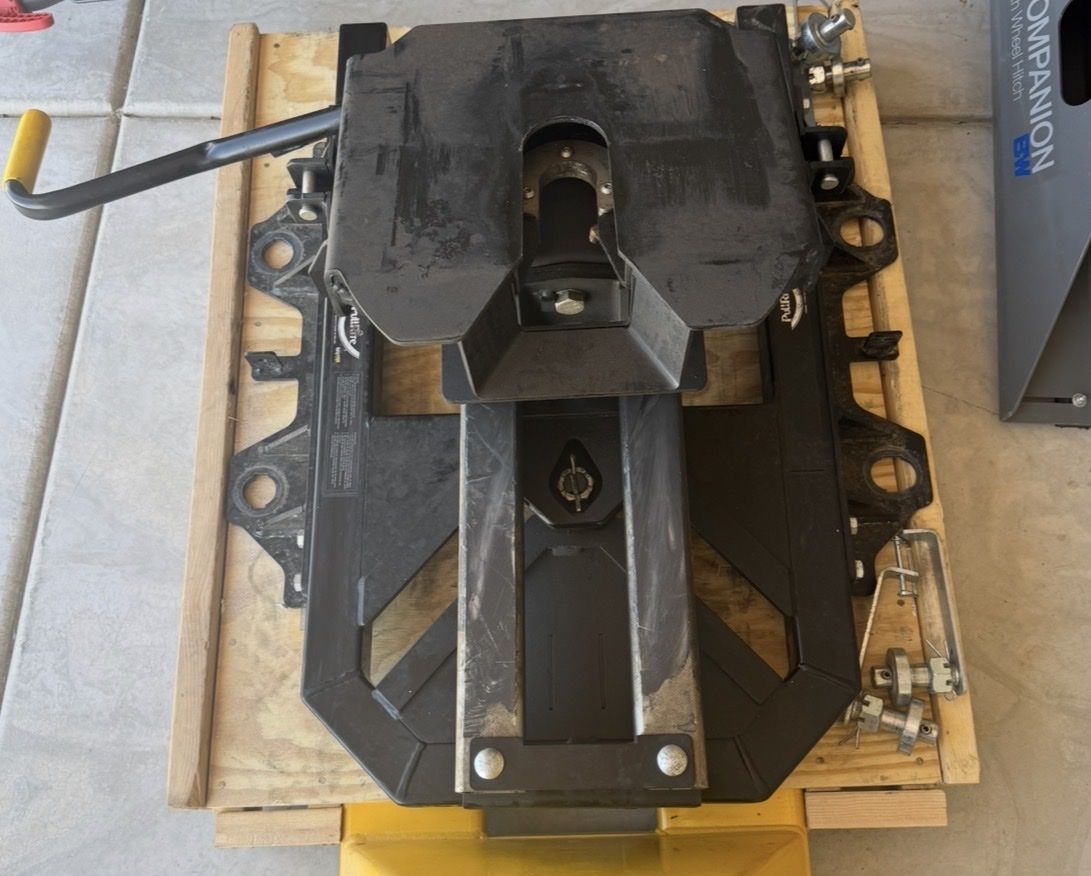 Main image 4