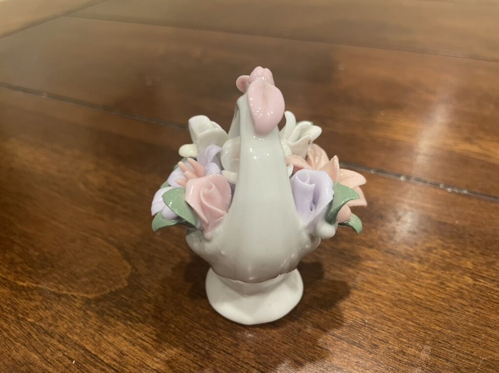 Really Small Lung's Porcelain Basket Of Flowers