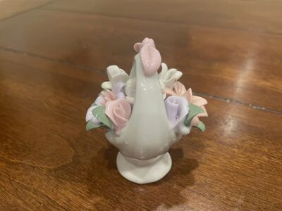 Really Small Lung's Porcelain Basket Of Flowers