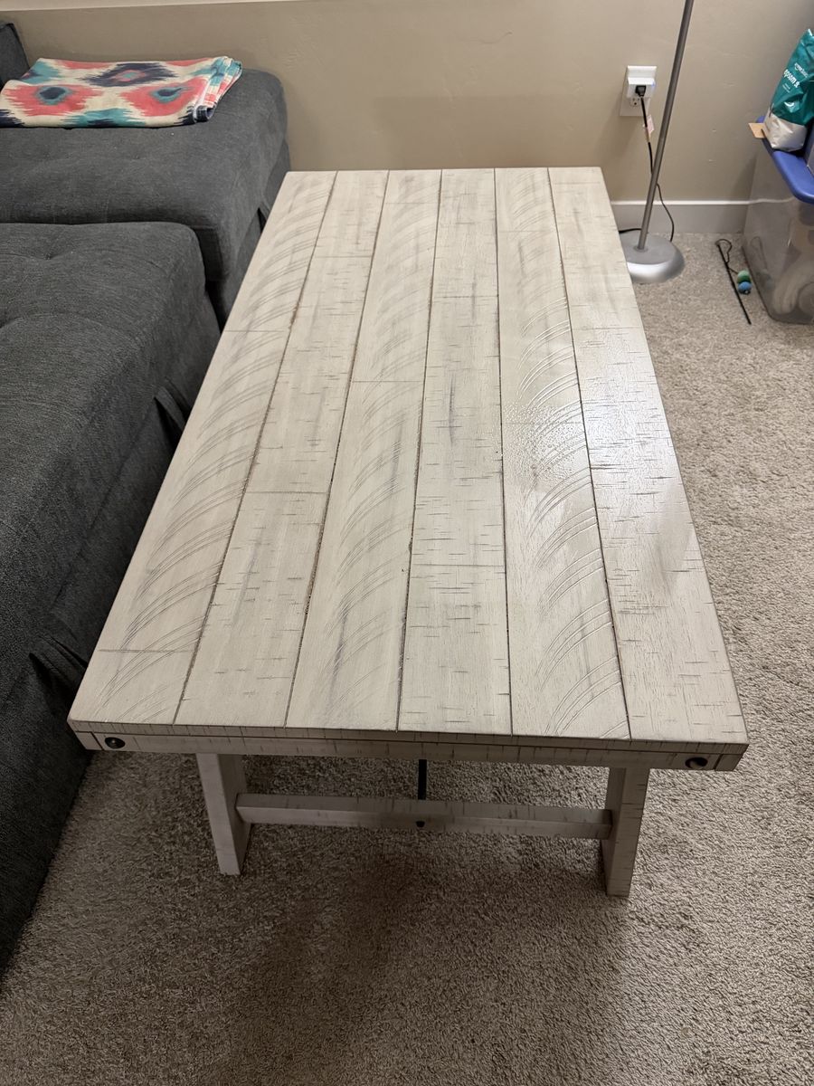 Coffee table & 2 end tables