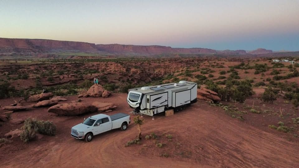 2024 Keystone Montana 351BH