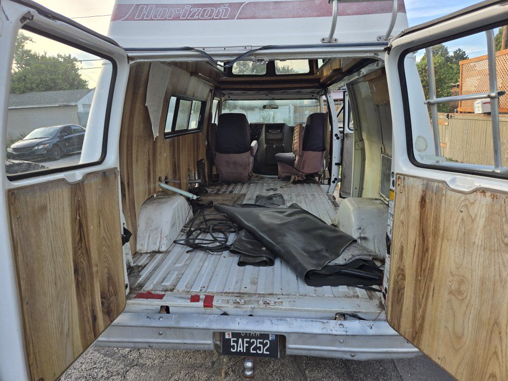 Main image 6