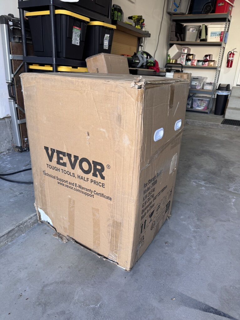Vevor 200 lb Ice Storage Bin Commercial Grade NEW
