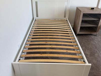 White Single Bed Frame with Slats - Modern Design, Excellent Condition and mattress