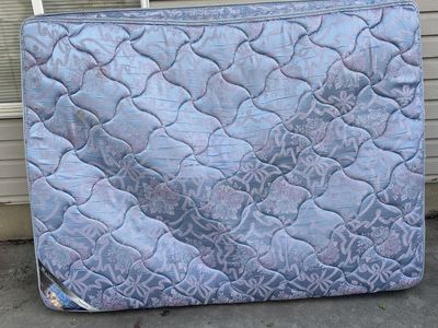 Queen Size Pillow-Top Mattress