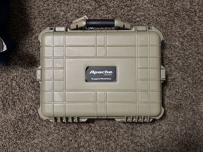 Apache 4800 carry on case