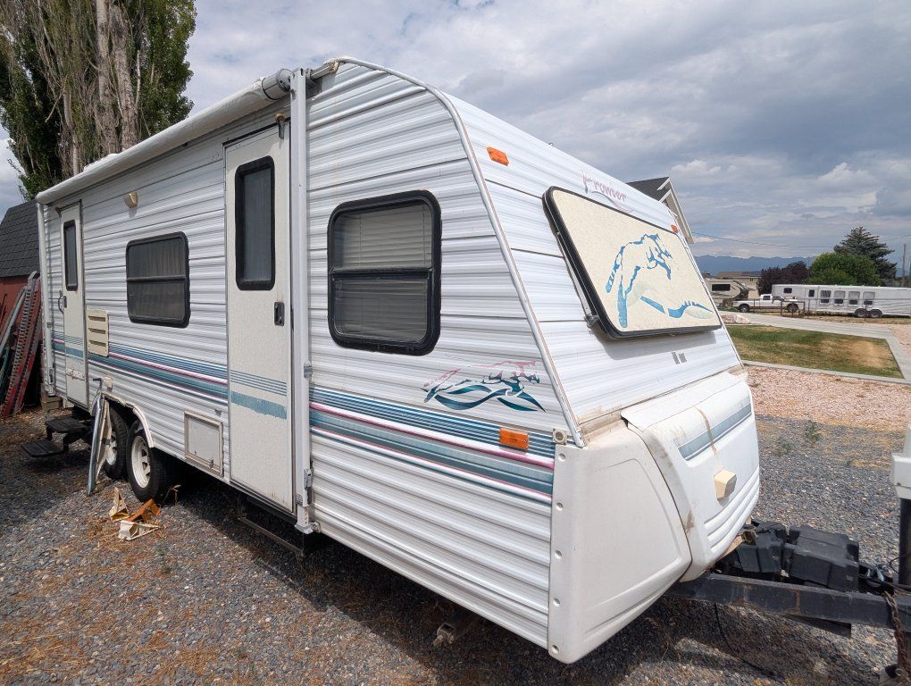 1997 Fleetwood Prowler L Series 23 LV Travel Trailer - Good Condition