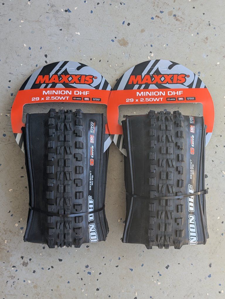 Maxxis Minion DHF 29" x 2.5" - 3C/MaxxTerra/EXO+