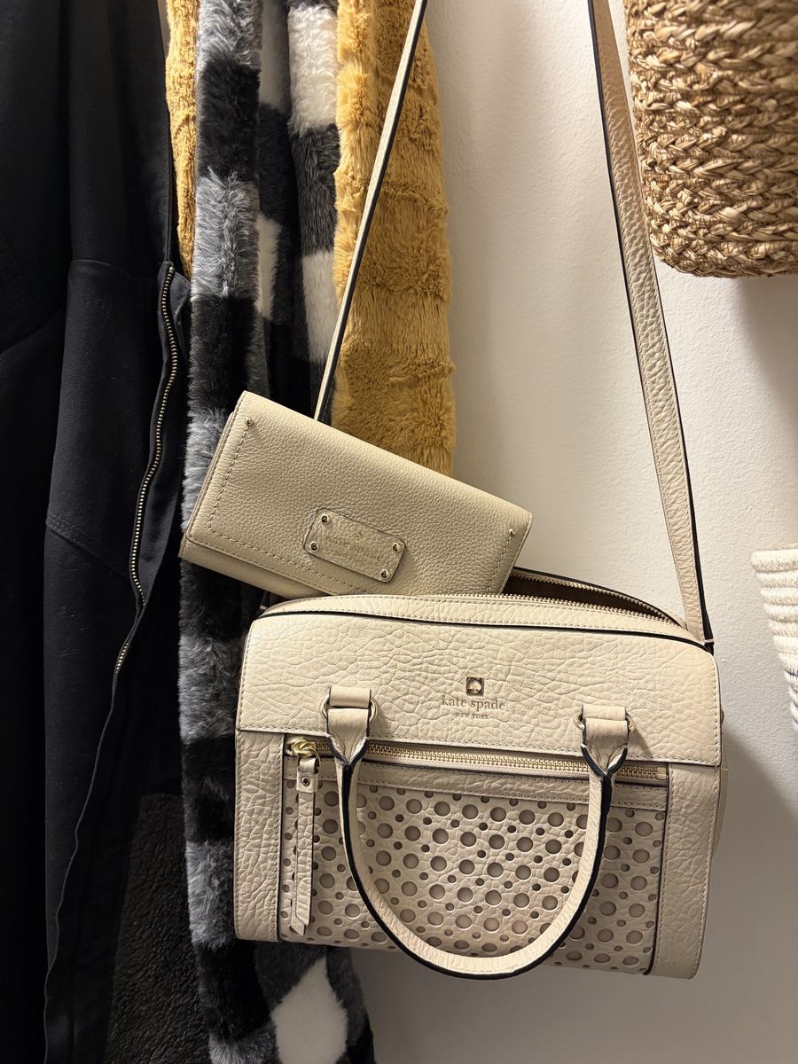 Kate spade purse n wallet