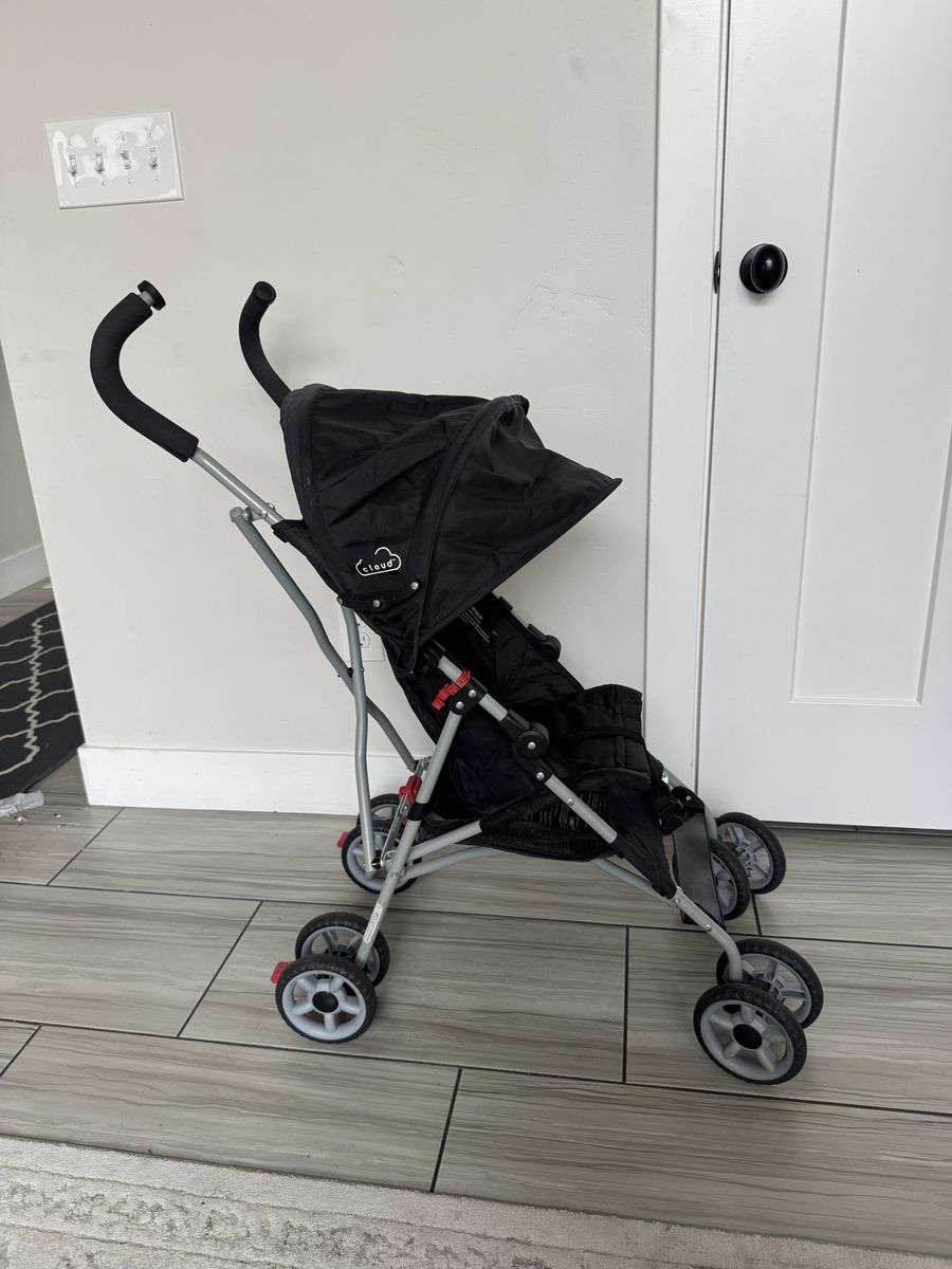Kolcraft Cloud Lightweight Umbrella Stroller with Sun Canopy - Black