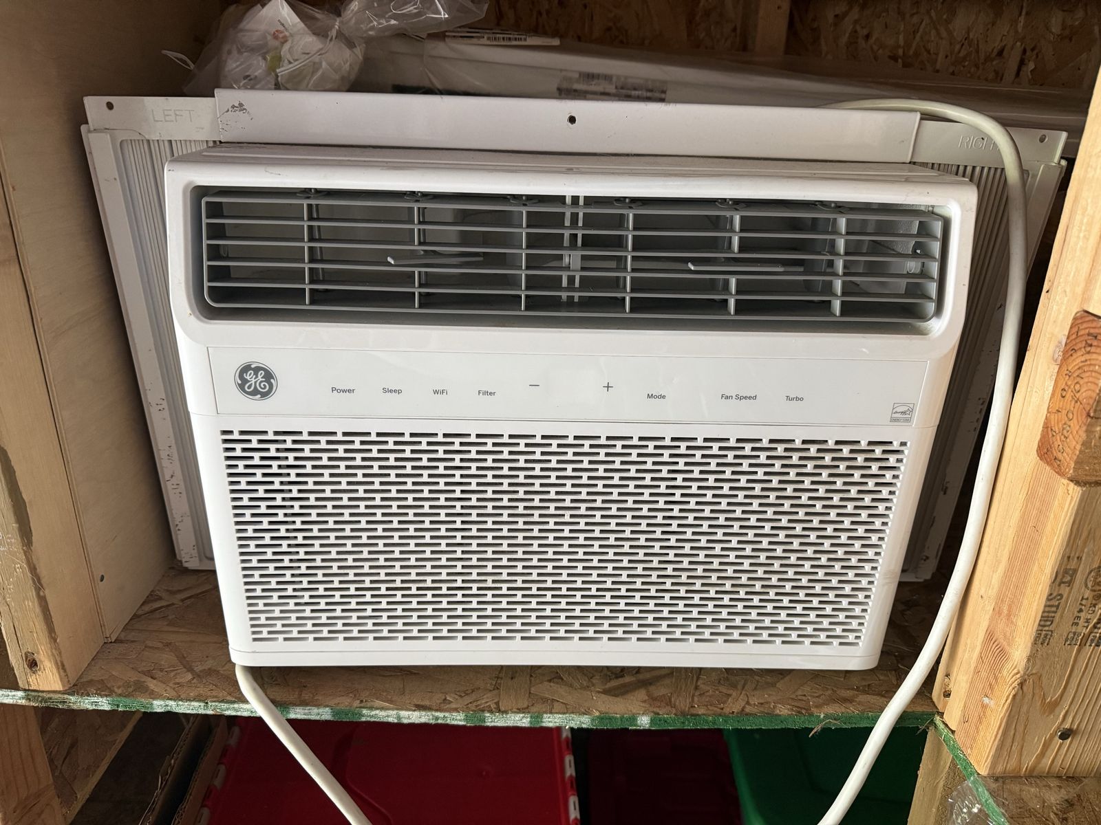 GE Window Air Conditioner 14,000 BTU/ 700 sq. ft.