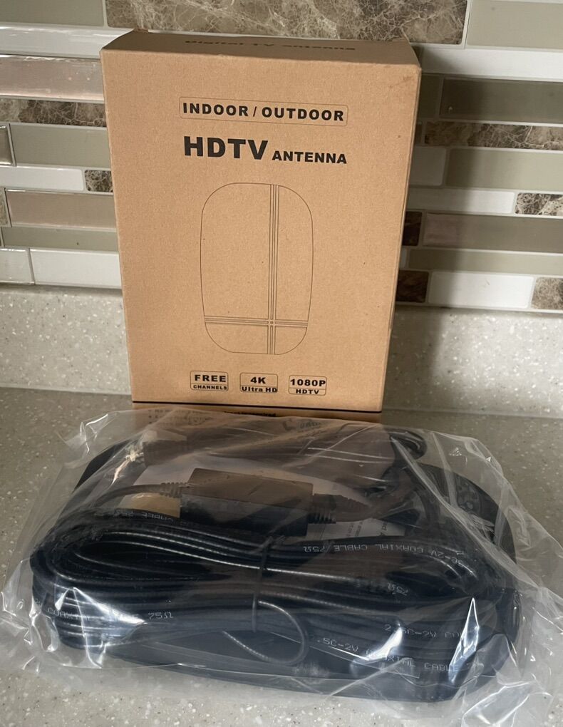Indoor/outdoor HDTV Antenna