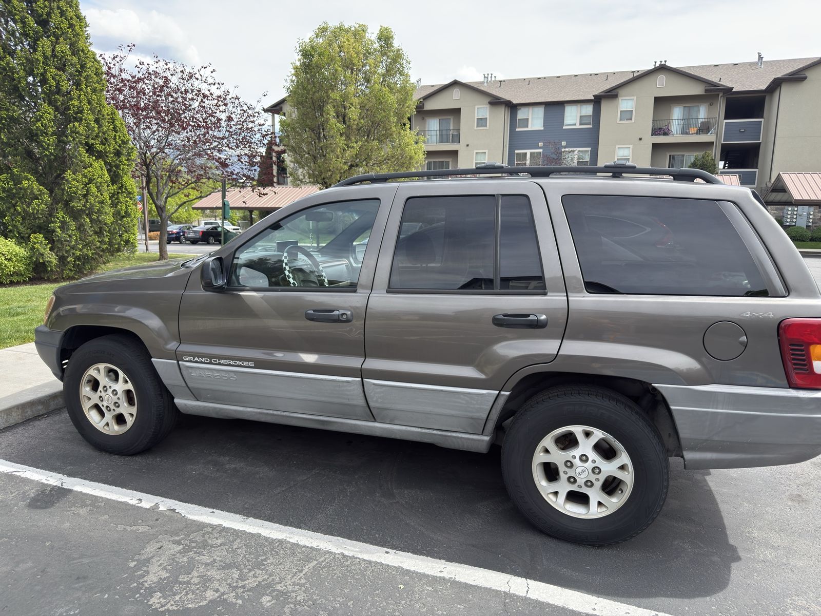 1999 JEEP GRAND CHEROKEE Laredo