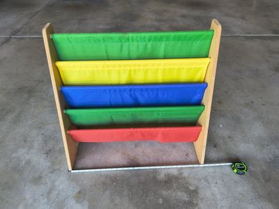 Kids Wooden Book Sling Bookshelf with Colorful Fabric Pockets