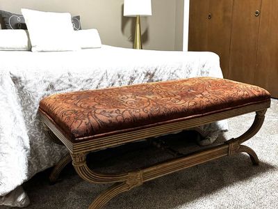 Vintage Ornate Upholstered Bedroom Bench with Carved Wooden Curved Legs