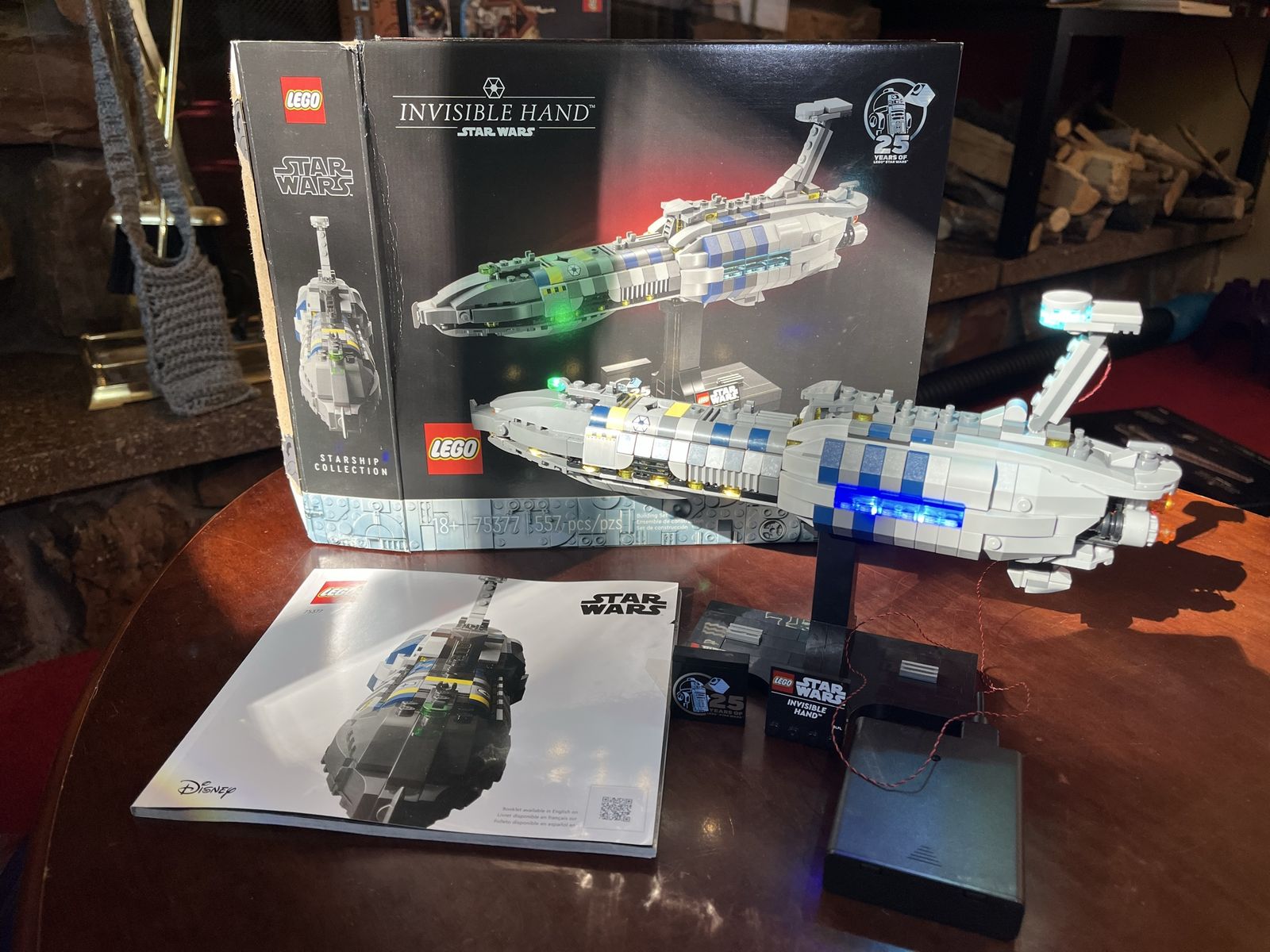 LEGO Star Wars Invisible Hand Set 75377 with Custom LED Lighting Kit