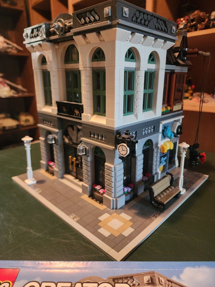 Retired LEGO Creator Expert: Brick Bank - 10251