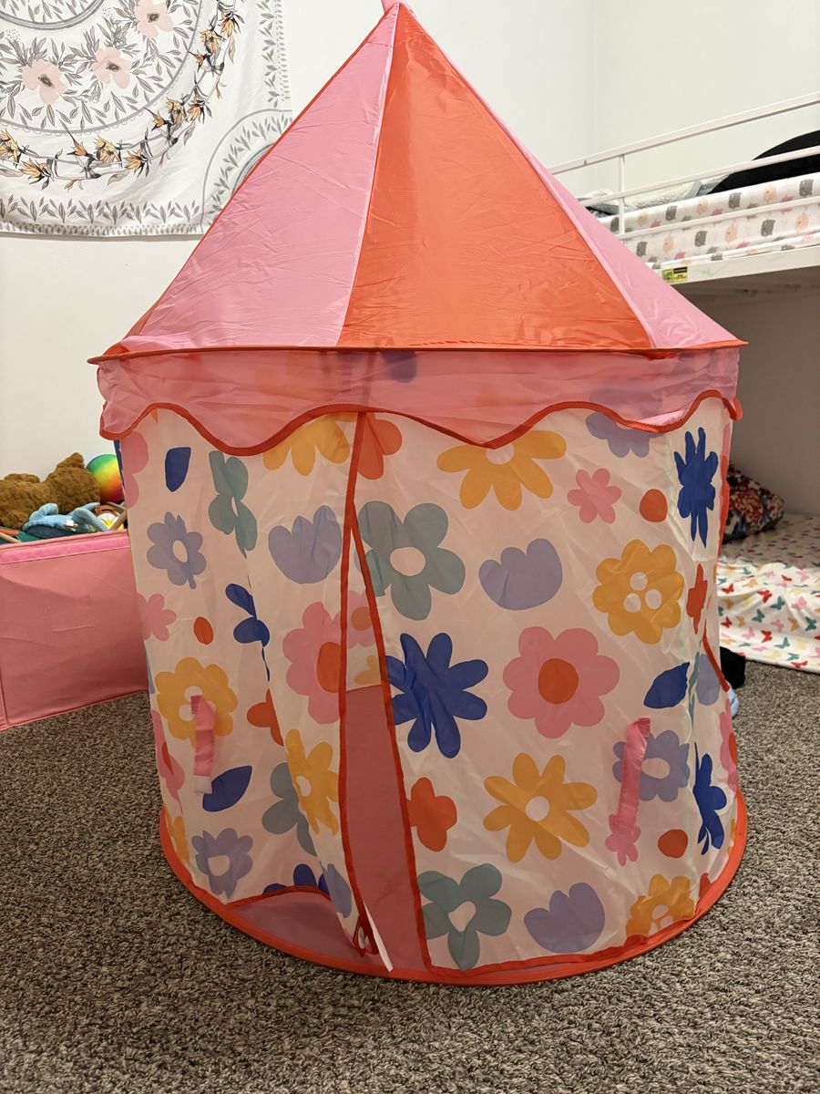 Giggle scape tent