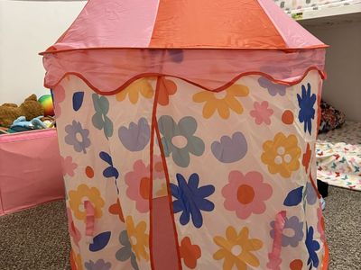 Giggle scape tent