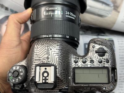 Canon 6d ii , ef24-70mm f2.8L mark ii, used 14k shots