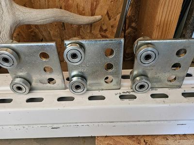 Unistrut P1000T channels & P2950 Trolleys