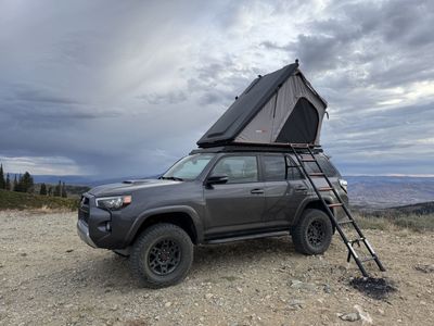 Roofnest Falcon Evo 3 rooftop tent