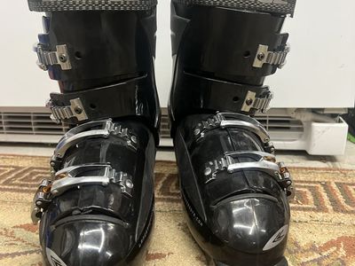 Ski Boots Size 10 Black