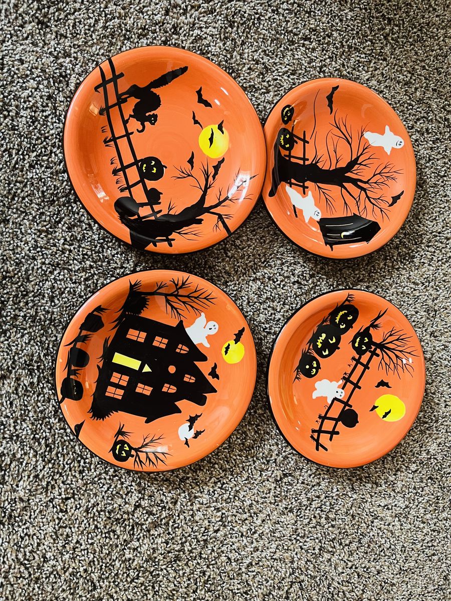 Collector Plates Halloween